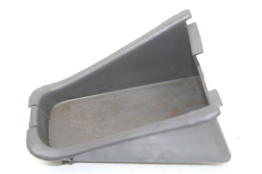 photo de GUANTERA APRILIA SR CARB LC 2T 50 (2004 - 2012) - Zoom estado de uso