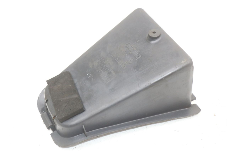 photo de GUANTERA APRILIA SR CARB LC 2T 50 (2004 - 2012) - Primer plano técnico