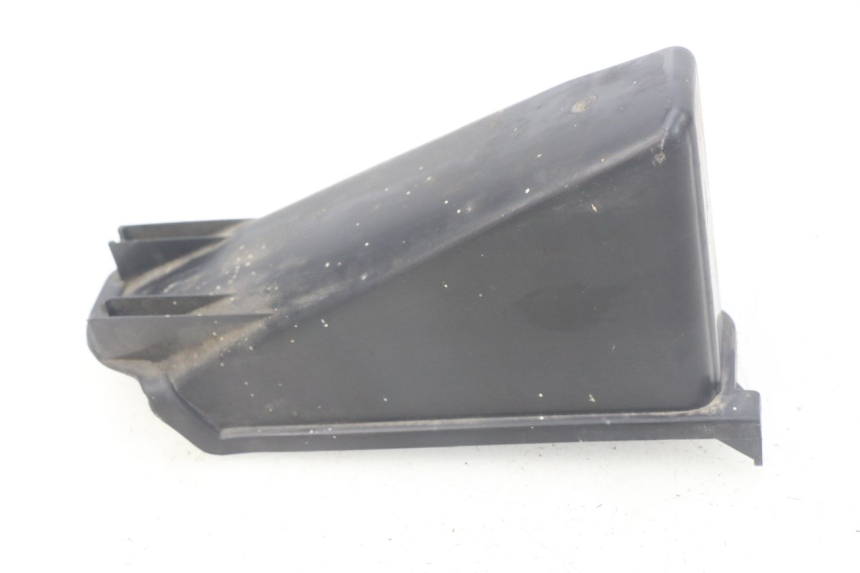 photo de CAJA DE GUANTES SUZUKI UH BURGMAN 125 (2002 - 2006) - Zoom estado de uso