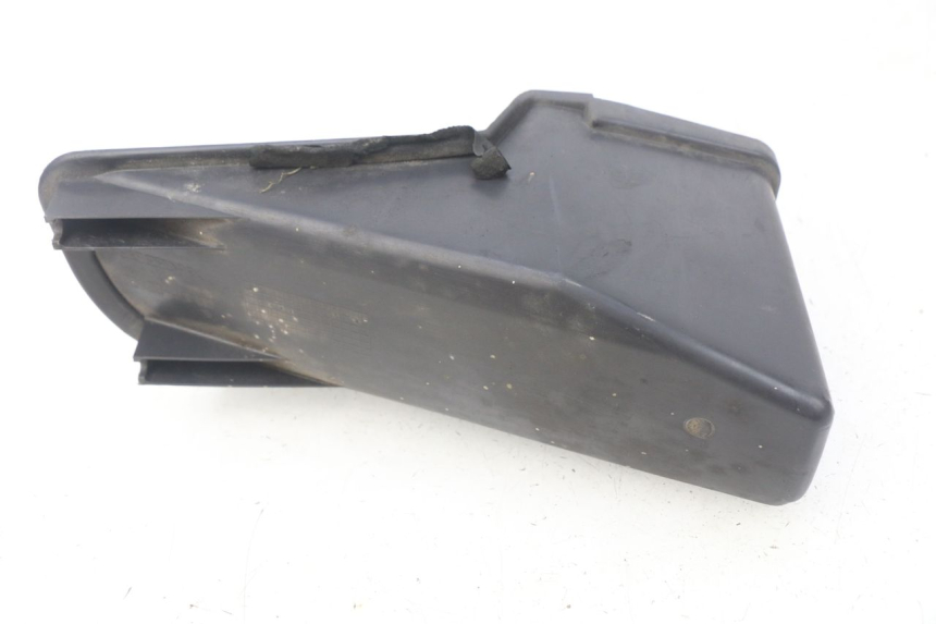 photo de CAJA DE GUANTES SUZUKI UH BURGMAN 125 (2002 - 2006) - Otra perspectiva