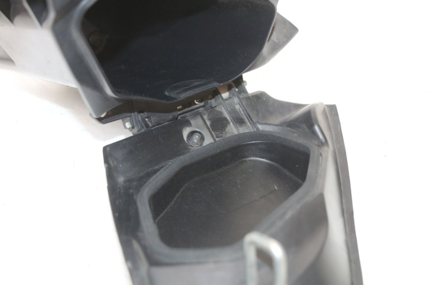 photo de GUANTERA YAMAHA XMAX X-MAX ABS 125 (2017 - 2020) - Detalles de los puntos de fijación