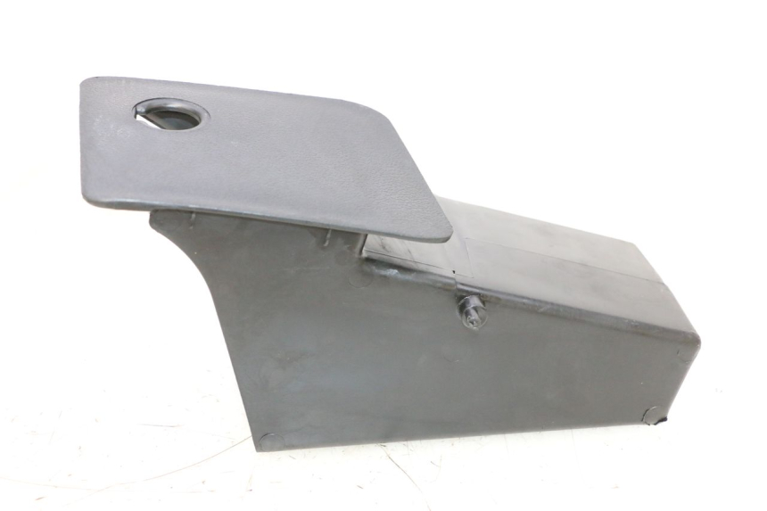 photo de GUANTERA YAMAHA YP MAJESTY 125 (1998 - 2001) - Otra perspectiva