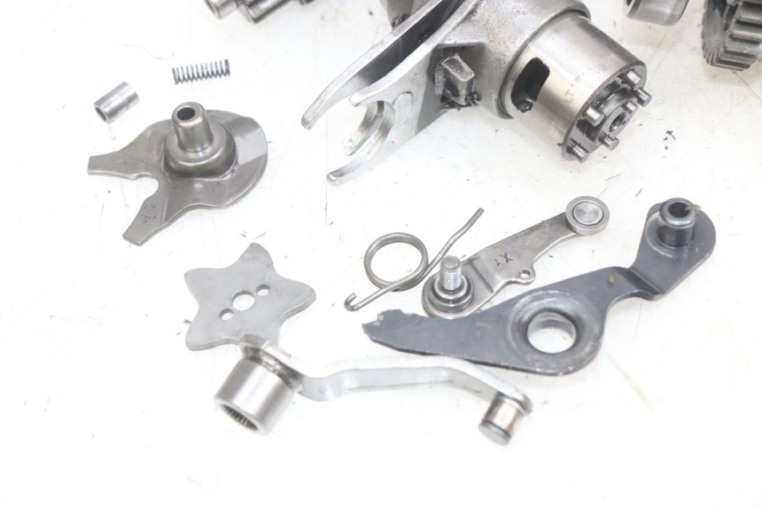 photo de CAJA CAMBIOS APOLLO DIRT BIKE 125 (2010 - 2018) - Primer plano técnico