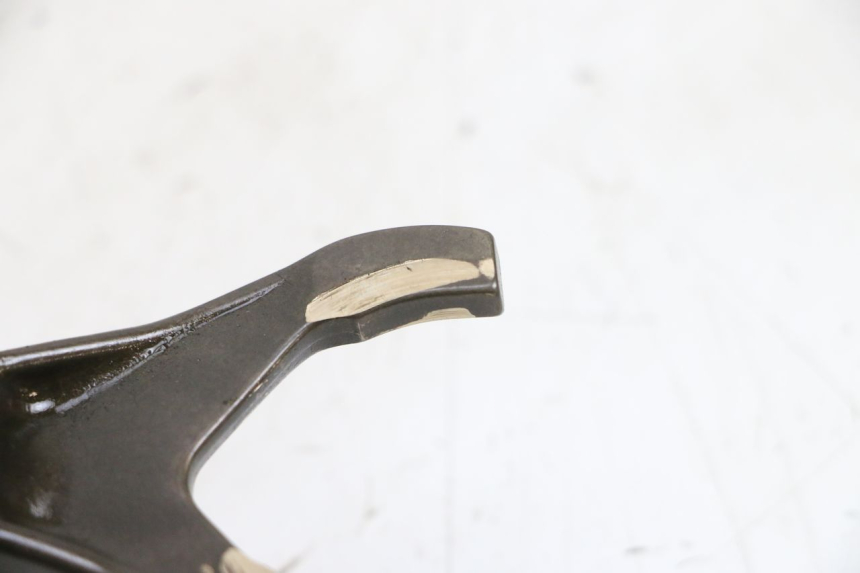 photo de CAJA CAMBIOS MV AGUSTA BRUTALE R WALLY 910 (2008 - 2008) - Estado de la superficie y material