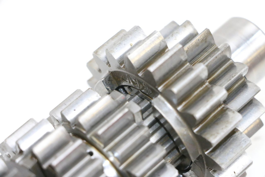 photo de CAJA CAMBIOS MV AGUSTA BRUTALE R WALLY 910 (2008 - 2008) - Estado de la superficie y material