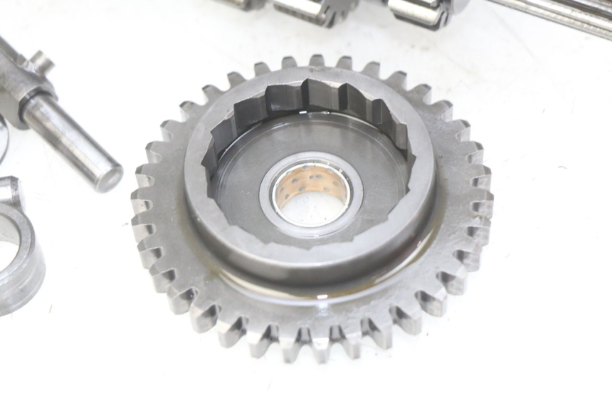 photo de CAJA DE CAMBIOS ROYAL ENFIELD BULLET CLASSIC 500 (2017 - 2020) - Primer plano técnico