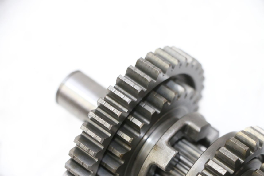 photo de CAJA CAMBIOS HONDA CBF 125 (2009 - 2015) - Detalles de los puntos de fijación