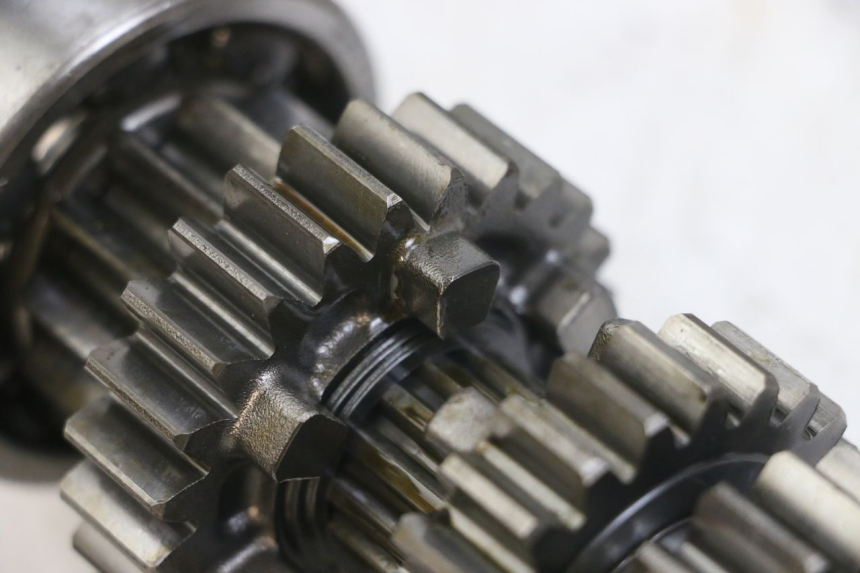 photo de CAJA DE CAMBIOS HONDA CBRF CBR-F PC41 600 (2011 - 2013) - Otra perspectiva