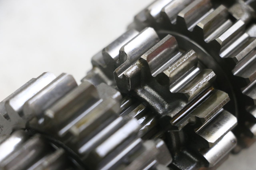 photo de CAJA DE CAMBIOS HONDA CBRF CBR-F PC41 600 (2011 - 2013) - Detalles de los puntos de fijación