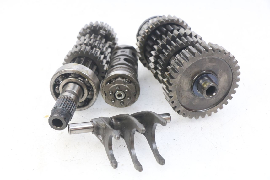 photo de CAJA DE CAMBIOS HONDA CBRF CBR-F PC41 600 (2011 - 2013) - Primer plano técnico