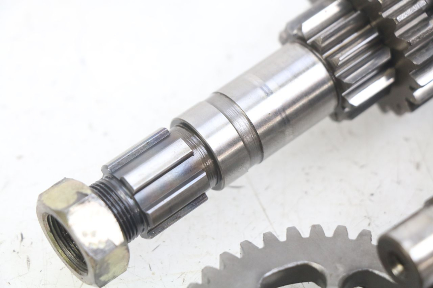 photo de CAJA DE CAMBIOS HONDA CM 125 (1983 - 2003) - Enfoque en la estructura