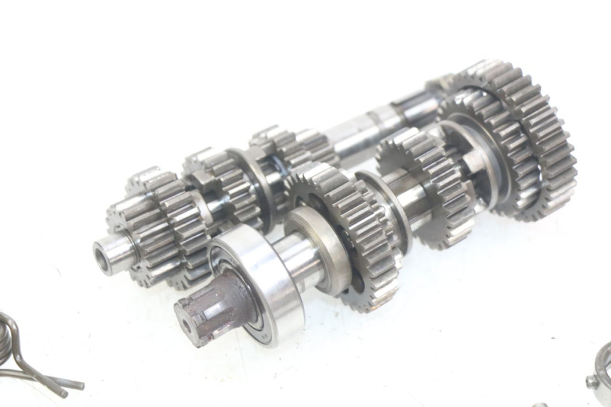 photo de CAJA DE CAMBIOS HONDA CM 125 (1983 - 2003) - Primer plano técnico