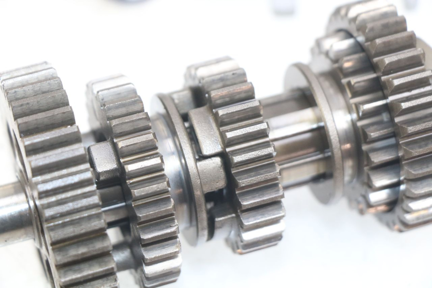 photo de CAJA DE CAMBIOS HONDA CM 125 (1983 - 2003) - Detalles de los puntos de fijación