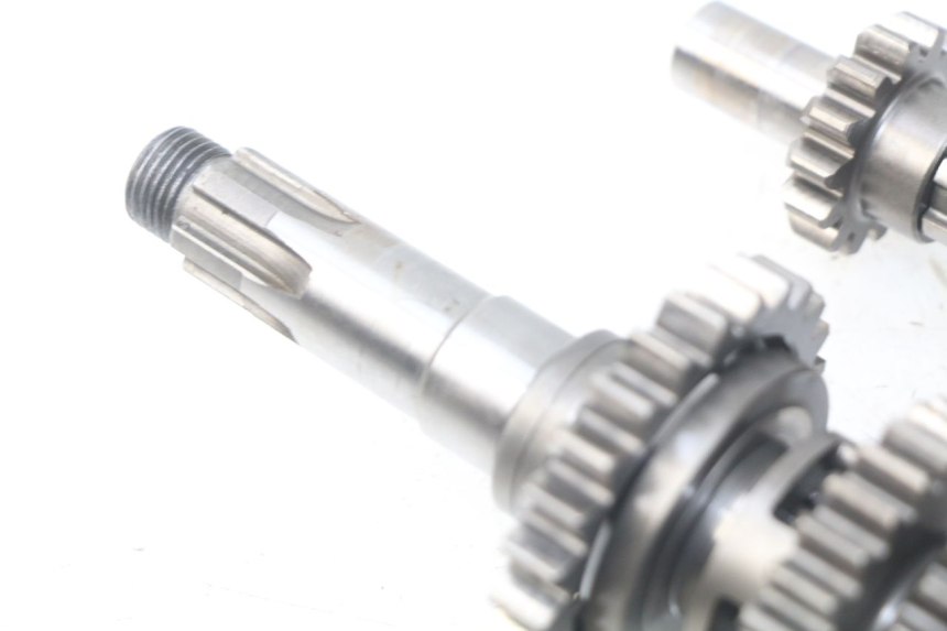 photo de CAJA CAMBIOS HYOSUNG COMET GTR 125 (2007 - 2014) - Primer plano de alta resolución