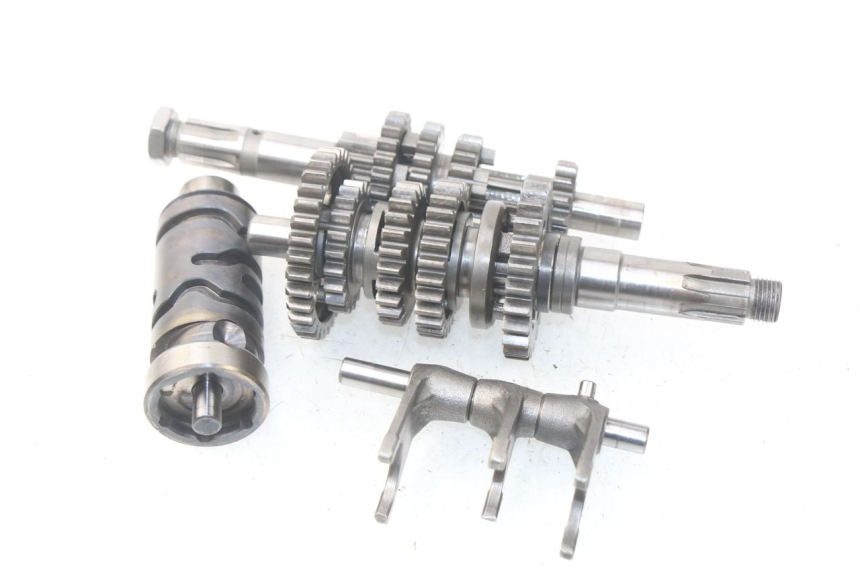 photo de CAJA CAMBIOS HYOSUNG COMET GTR 125 (2007 - 2014) - Otra perspectiva