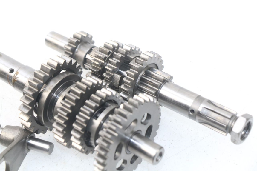 photo de CAJA CAMBIOS HYOSUNG COMET GTR 125 (2007 - 2014) - Primer plano técnico