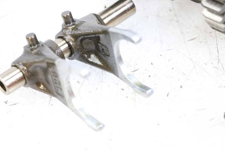 photo de CAJA CAMBIOS HONDA CRF R 250 (2020 - 2021) - Otra perspectiva