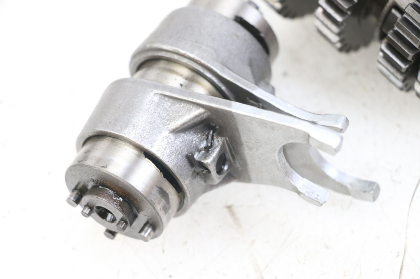 photo de CAJA DE CAMBIOS LONCIN DIRT BIKE 125 - Detalles de los puntos de fijación