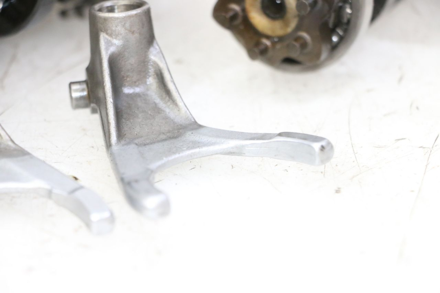 photo de CAJA CAMBIOS YAMAHA FJ 36Y 1100 (1984 - 1985) - Primer plano de alta resolución