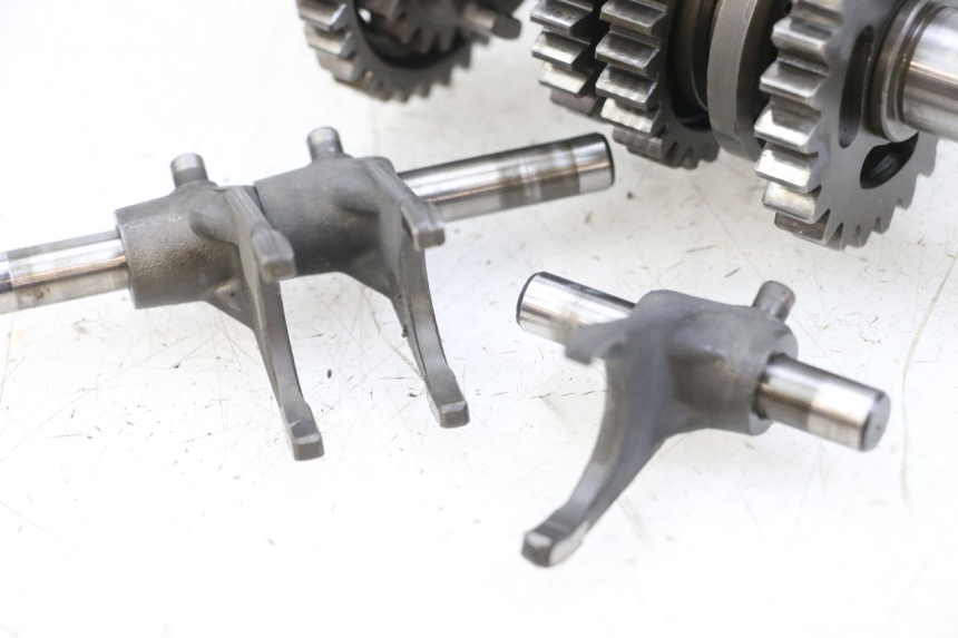 photo de Caja de cambios HYOSUNG GF 125 (2001 - 2005) - Características distintivas