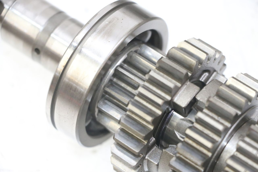 photo de CAJA DE CAMBIOS SUZUKI GS GSE 500 (2001 - 2003) - Zoom sobre los componentes