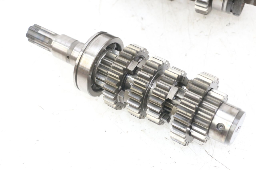 photo de CAJA DE CAMBIOS SUZUKI GS GSE 500 (2001 - 2003) - Primer plano de alta resolución