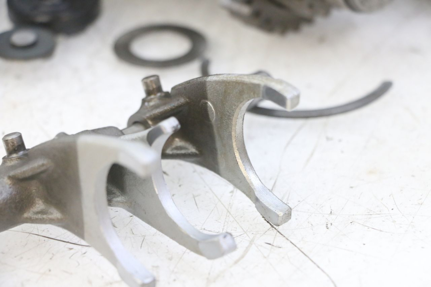 photo de CAJA DE CAMBIOS SUZUKI GS GSE 500 (2001 - 2003) - Zoom calidad de ocasión