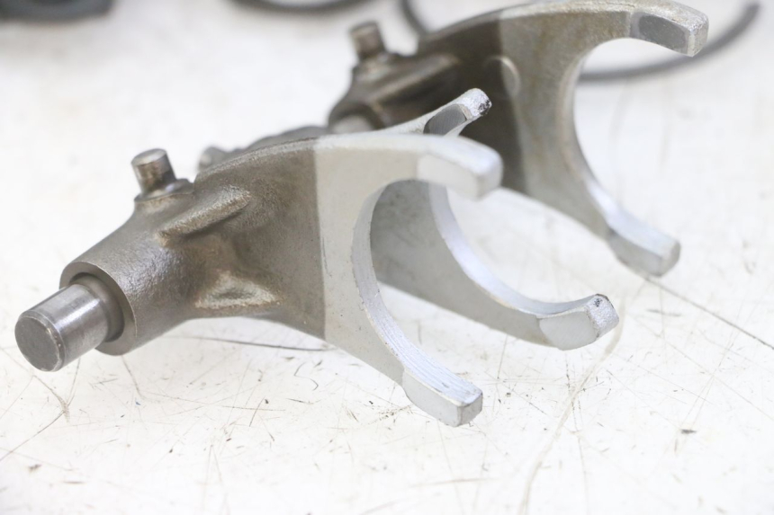 photo de CAJA DE CAMBIOS SUZUKI GS GSE 500 (2001 - 2003) - Perfil de la pieza de repuesto