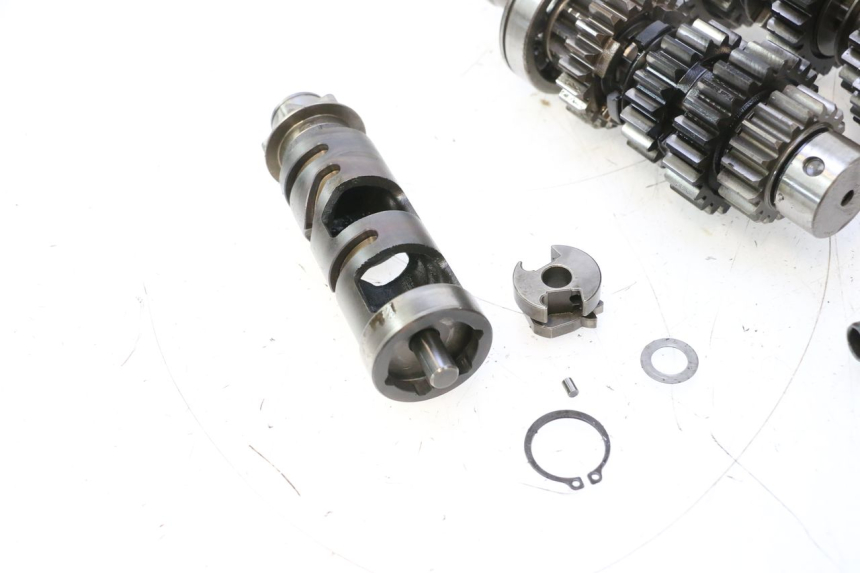 photo de CAJA CAMBIOS SUZUKI GSF N BANDIT 1200 (2001 - 2005) - Marcados y referencias originales