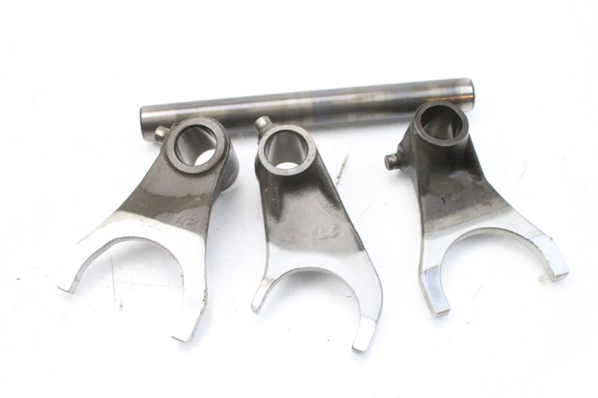 photo de CAJA DE CAMBIOS SUZUKI GSF S BANDIT 600 (2000 - 2004) - Otra perspectiva