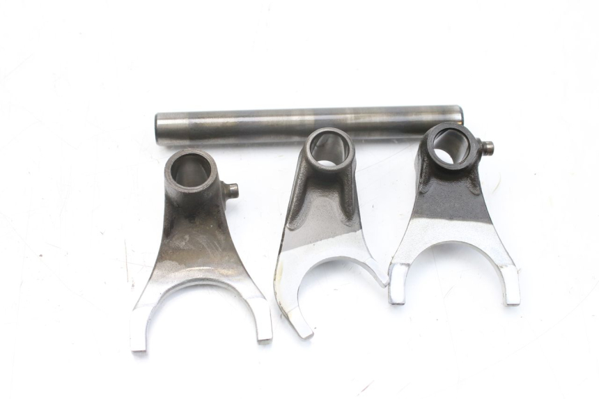 photo de CAJA DE CAMBIOS SUZUKI GSF S BANDIT 600 (2000 - 2004) - Primer plano técnico