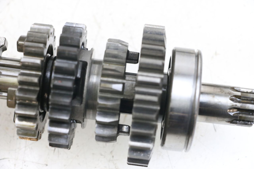 photo de CAJA CAMBIOS SUZUKI GSX E 250 (1982 - 1983) - Otra vista del artículo