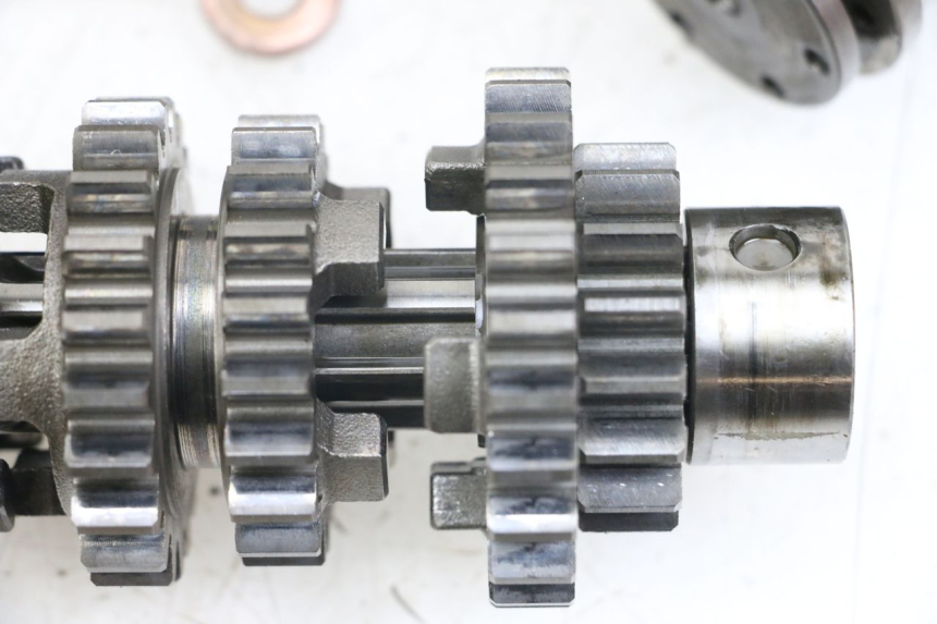 photo de CAJA CAMBIOS SUZUKI GSX E 250 (1982 - 1983) - Ángulo de visión alternativo