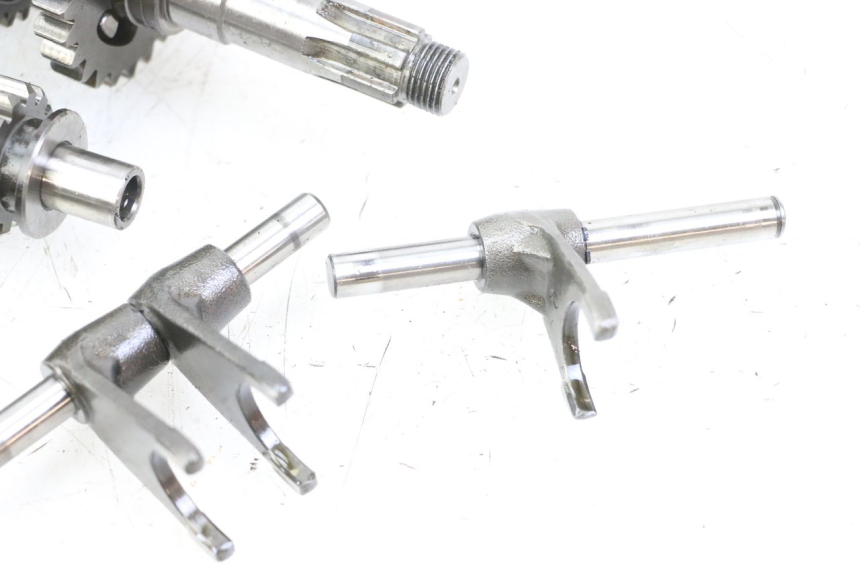 photo de CAJA CAMBIOS HYOSUNG GTR 125 (2006 - 2008) - Enfoque en la estructura