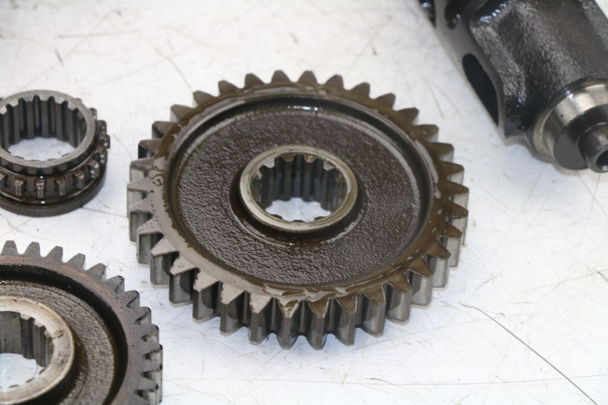 photo de CAJA CAMBIOS HONDA NTV REVERSE 650 (1993 - 1994) - Primer plano de alta resolución