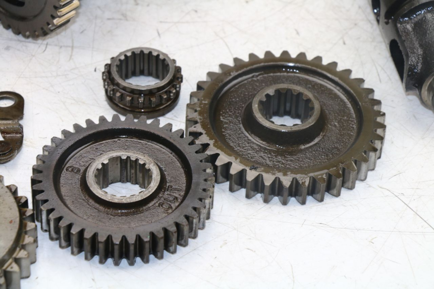 photo de CAJA CAMBIOS HONDA NTV REVERSE 650 (1993 - 1994) - Ángulo de visión alternativo