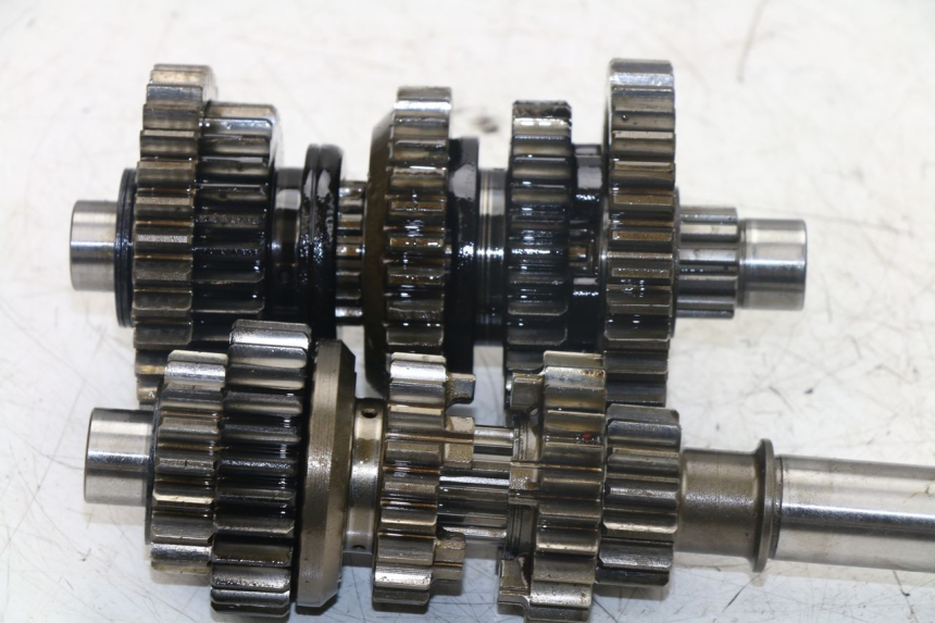 photo de CAJA CAMBIOS HONDA NTV REVERSE 650 (1993 - 1994) - Otra perspectiva