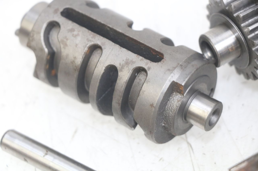 photo de CAJA DE CAMBIOS SYM HUSKY 125 (1999 - 2005) - Detalles de los puntos de fijación