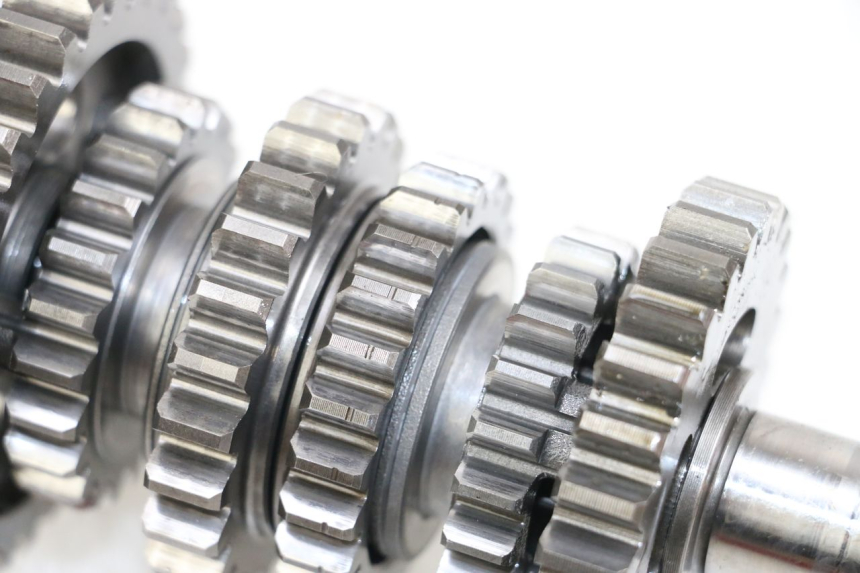 photo de CAJA CAMBIOS KAWASAKI KDX 125 (1990 - 1991) - Detalles de los puntos de fijación