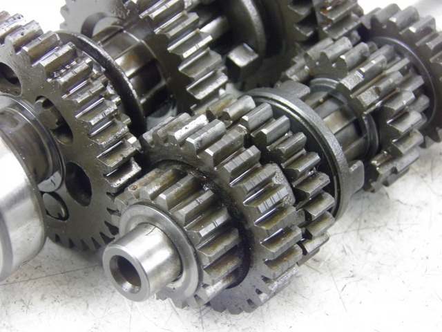 photo de CAJA CAMBIOS KYMCO QUANNON 125 (2007 - 2014) - Estado de la superficie y material