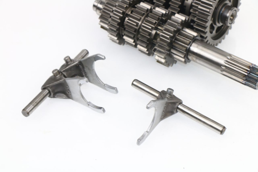 photo de CAJA CAMBIOS DUCATI M796 MONSTER ABS 796 (2010 - 2014) - Detalles de los puntos de fijación