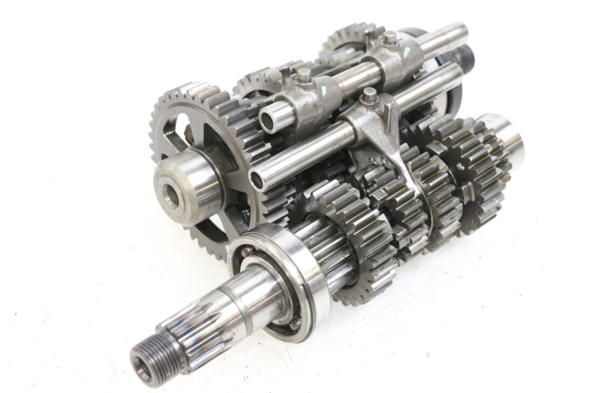 photo de CAJA CAMBIOS KAWASAKI NINJA 400 (2018 - 2023) - Primer plano de alta resolución