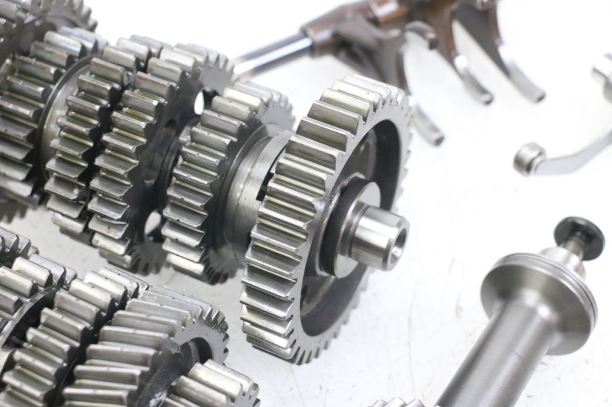 photo de CAJA CAMBIOS MOTO GUZZI NORGE 8V GT 1200 (2011 - 2016) - Estado de la superficie y material