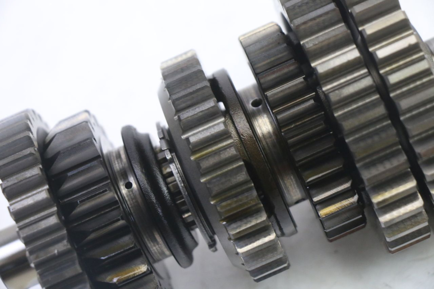 photo de CAJA CAMBIOS HONDA NTV DEAUVILLE 650 (2001 - 2006) - Zoom sobre los componentes