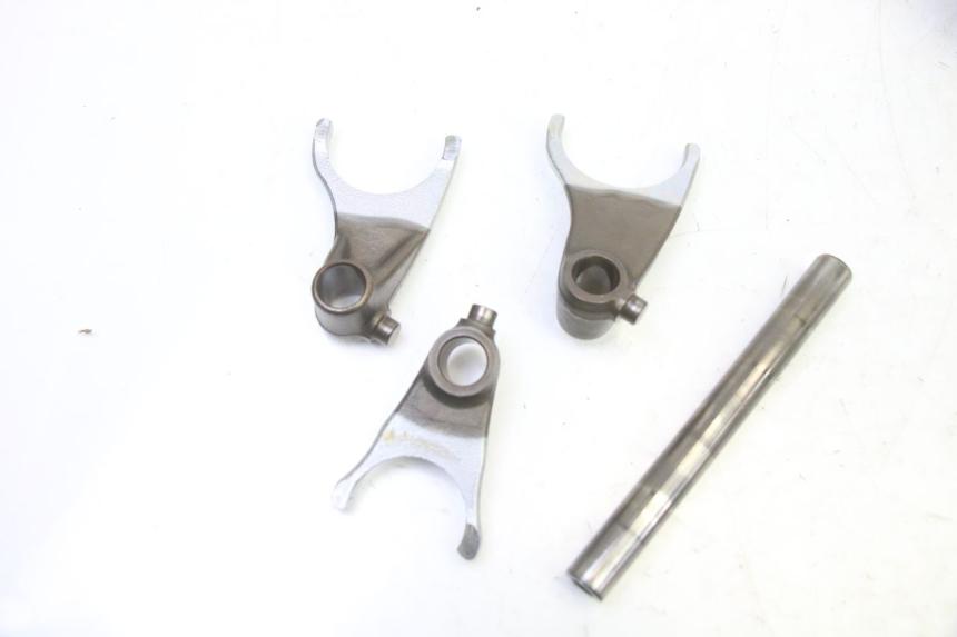 photo de CAJA CAMBIOS HONDA NTV DEAUVILLE 650 (2001 - 2006) - Perfil de la pieza de repuesto