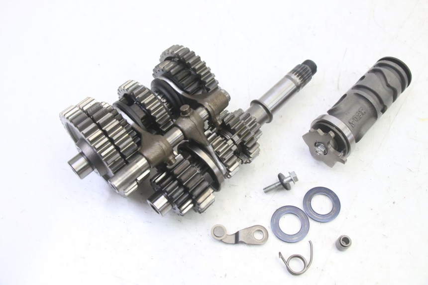 photo de CAJA CAMBIOS HONDA NTV DEAUVILLE 650 (2001 - 2006) - Primer plano técnico