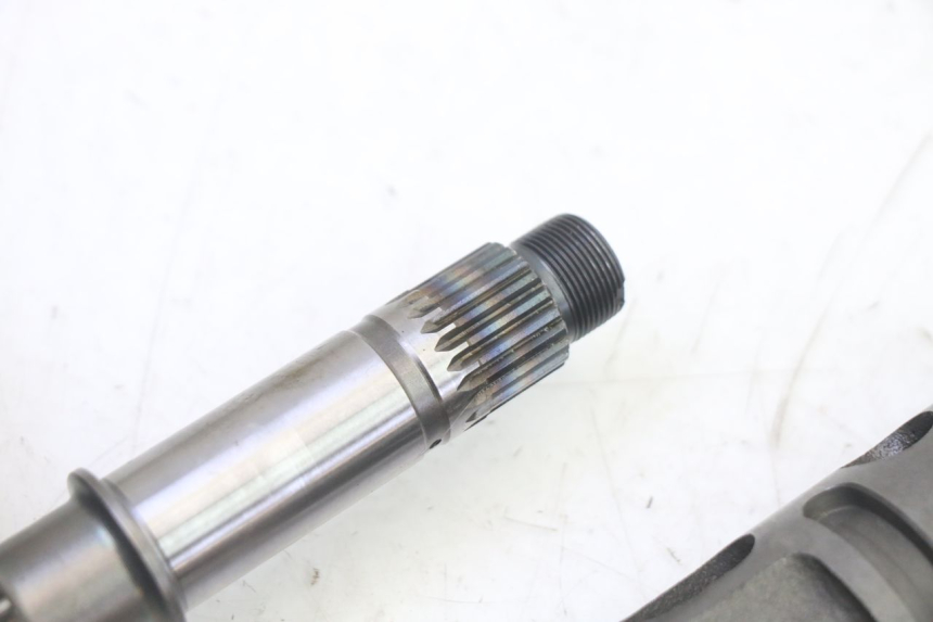 photo de CAJA CAMBIOS HONDA NTV DEAUVILLE 650 (2001 - 2006) - Detalles de los puntos de fijación