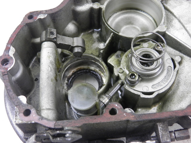 photo de CAJA CAMBIOS PIAGGIO VESPA PK 80 (1983 - 1996) - Estado de la superficie y material