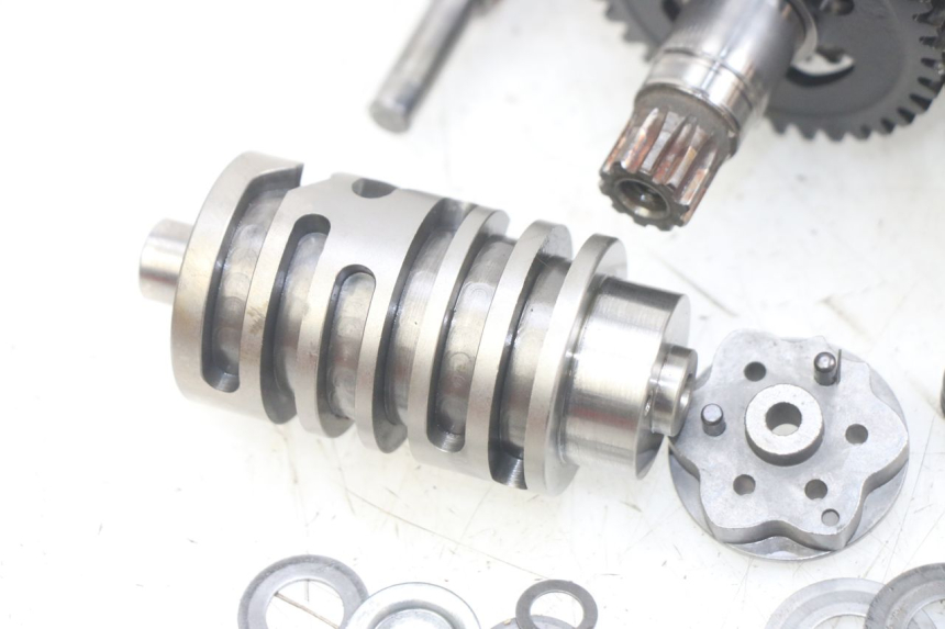 photo de CAJA DE CAMBIOS GILERA RK 50 (1996 - 1999) - Ángulo de visión alternativo