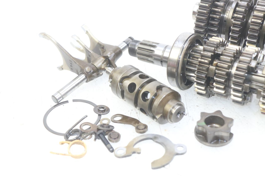 photo de CAJA DE CAMBIOS TRIUMPH SPRINT ST 955 (1999 - 2001) - Zoom calidad de ocasión